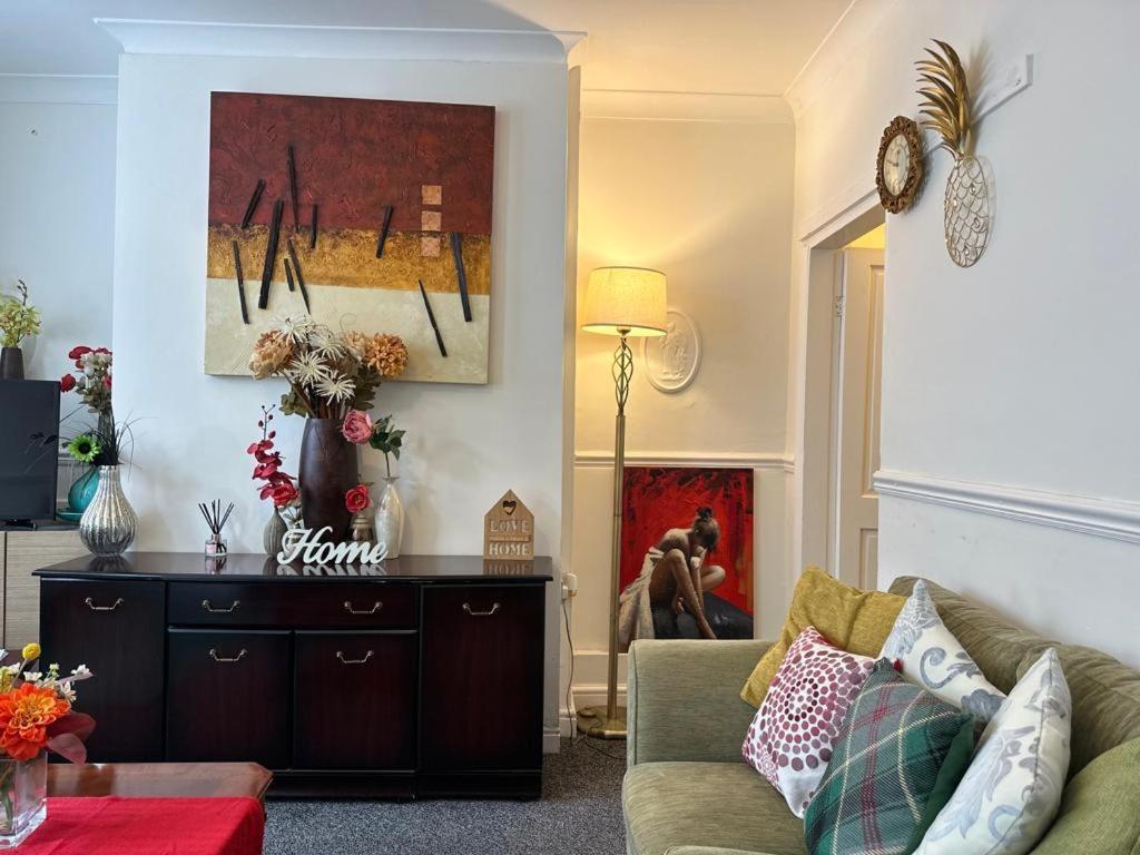 רוטרהאם Grace'S Home מראה חיצוני תמונה
